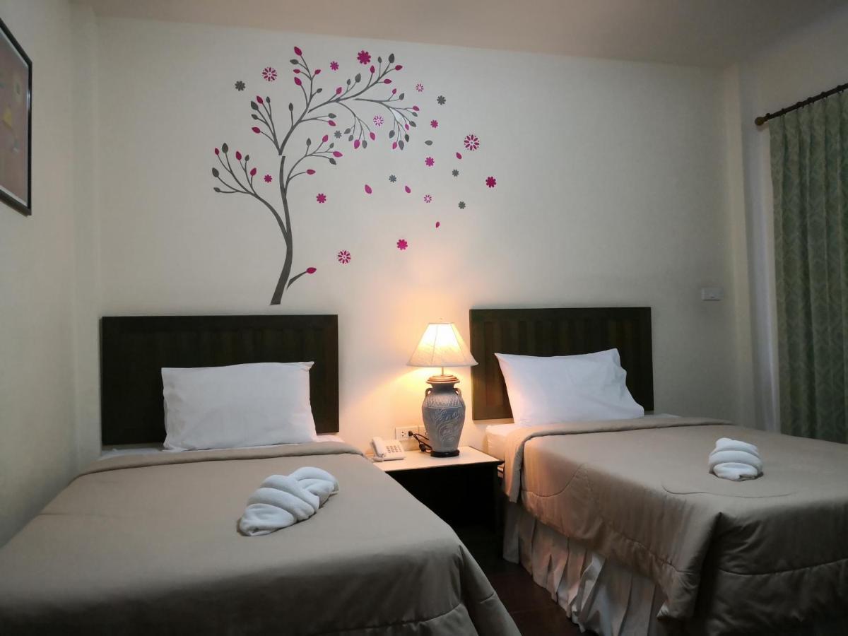 Baan Suksiri Hotel HHQ Exteriér fotografie